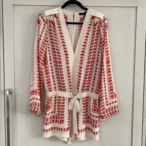 BCBGMaxAzria Pink and Cream Patterned Shorts Romper - Picture 4 of 16